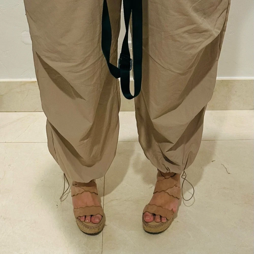 Zara Women's Beige Parachute Pants large - Picture 3 of 6